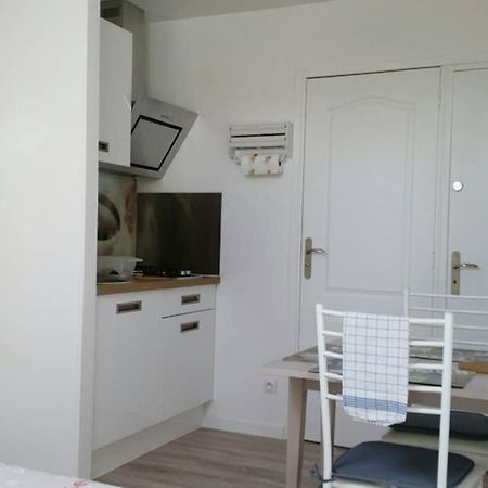 Studio Cosy Douillet Et Fonctionnel Apartamento Savigny-le-Temple Exterior foto